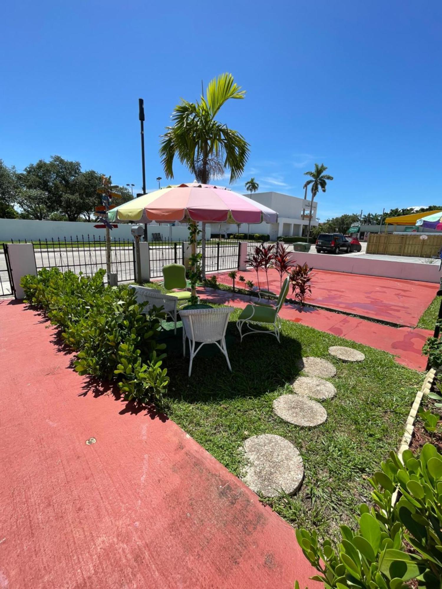 Habitacion Centrica Calle 8 Miami Bagian luar foto